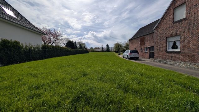Straßenansicht – Baugrundstück in Beckum